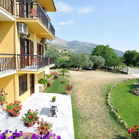 Sotiria קואינירה