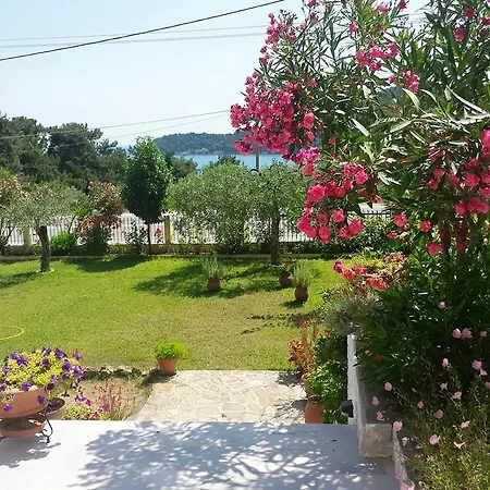 Sotiria Guest house Koinira