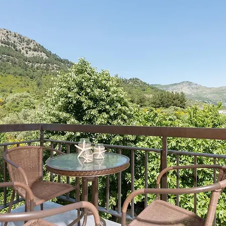 Sotiria Guest house *